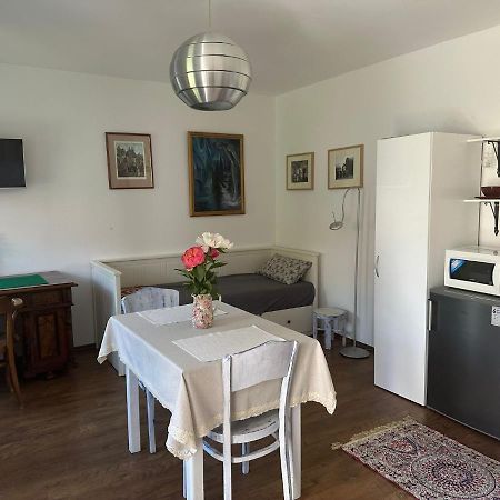 Apartman U Jezirka Velke Prilepy Exterior photo